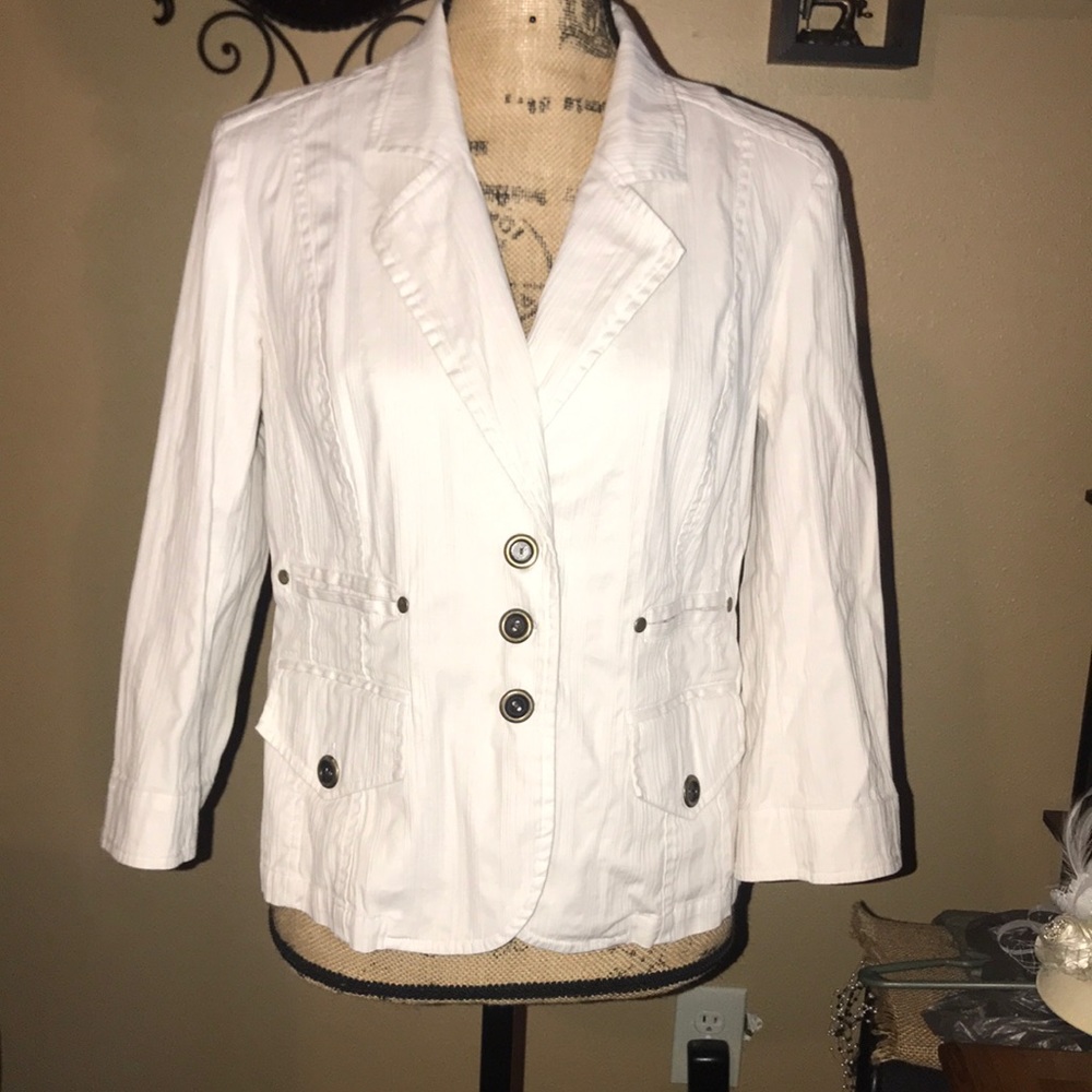 Nice white Jean Jacket